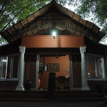 Sunbird Garden Resort Krishnagiri Cameră foto